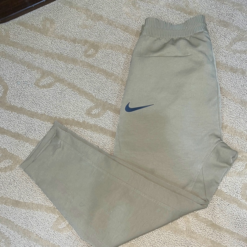Nike khaki cargo pants - size XS